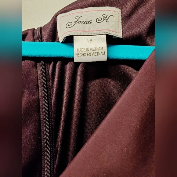 Jessica H formal plum color dress - Picture 4 of 7